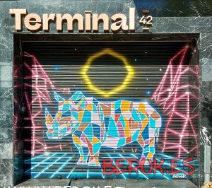 graffiti profesional Barcelona rinoceronte